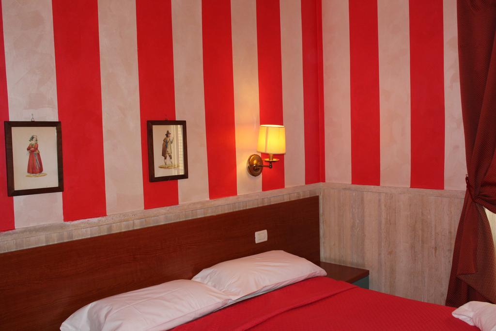 Hotel Pyramid Rome Luaran gambar