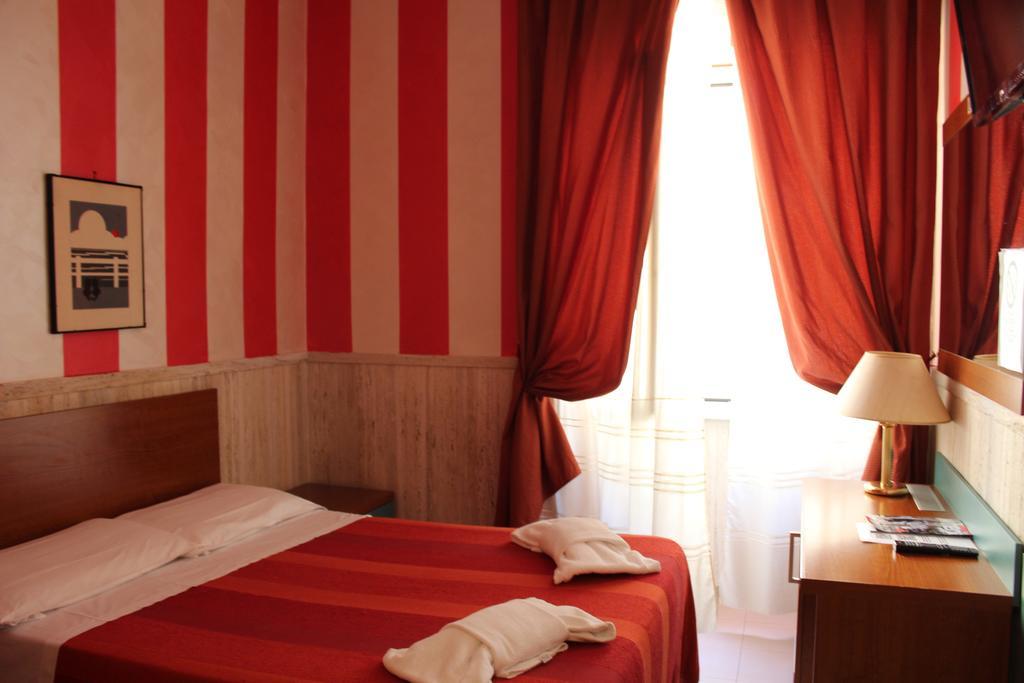 Hotel Pyramid Rome Luaran gambar