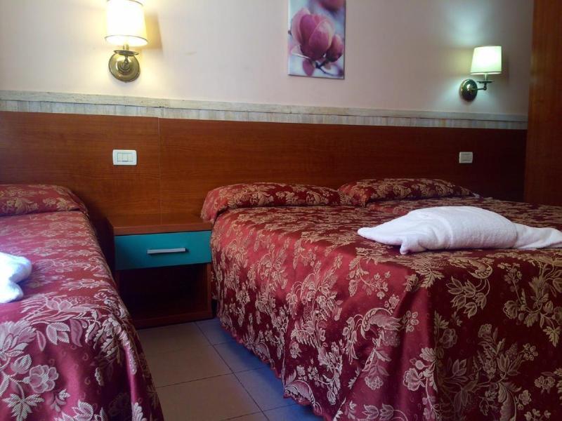 Hotel Pyramid Rome Luaran gambar